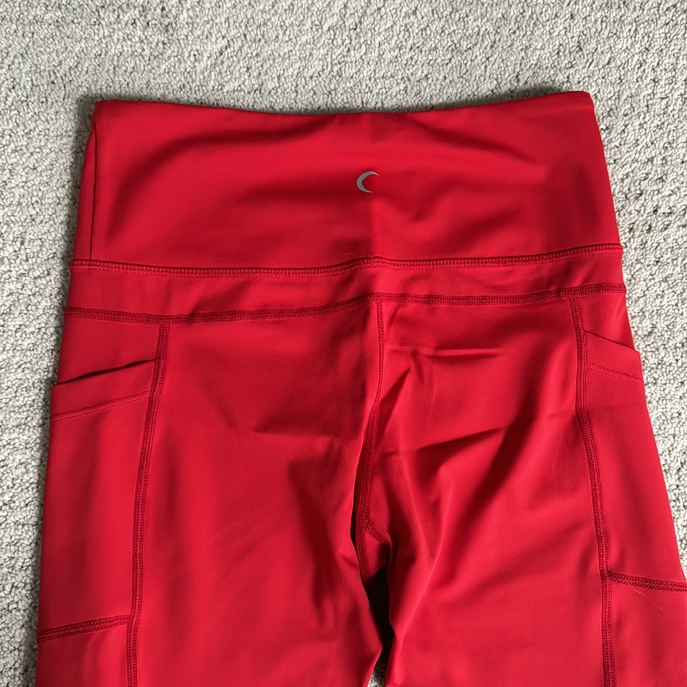 Zyia light n tight capri leggings size S. Like new condition.